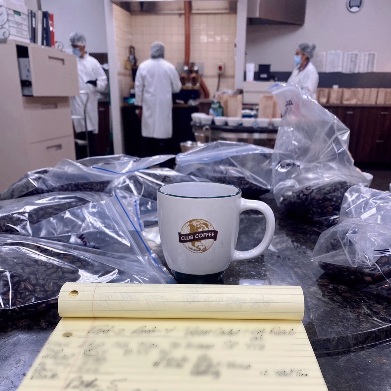 What is the Difference Between Light, Medium and Dark Roast Coffee
